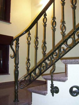 Pasamanos de forja modelo Ovalo